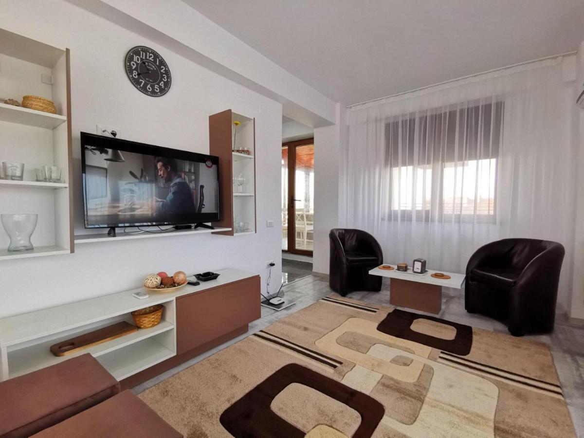 Vip Apartment-Brilliant Apartments 康斯坦察 外观 照片